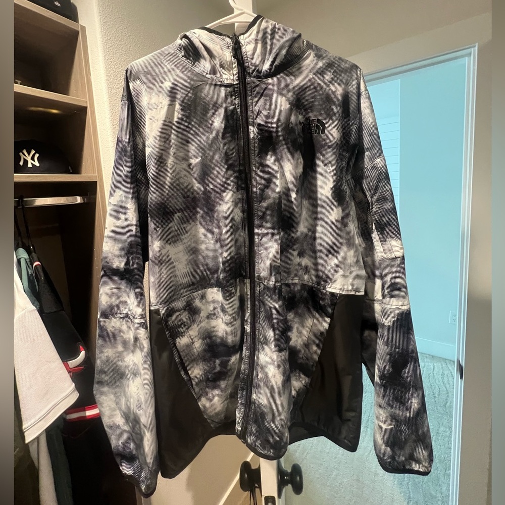 North Face Camo Windbreaker L